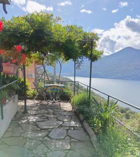 Il Glicine sul Lago - 2
