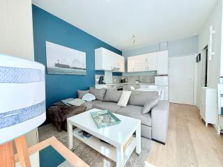 1763 - Le Blue Pêche - 0