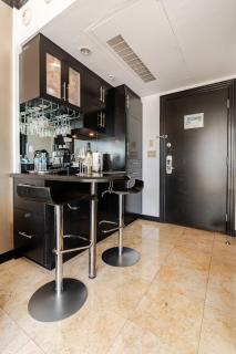 Luxury Suite - 3 Min Walk to Miami Beach - 7