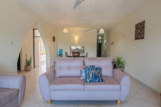 2-BR House Diani Beach - 3 Min to Beach - 1
