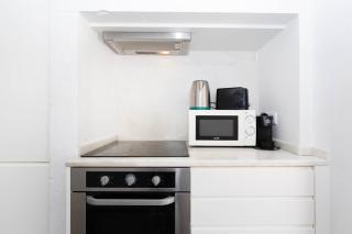 Comfortable 3br Flat By Perfect Getaway - 6
