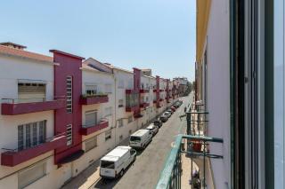 Comfortable 3br Flat By Perfect Getaway - 1