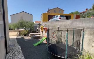Apartment Lilly with outdoor Trampoline and Grill - 4