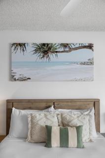 Pacific Plaza Apartments - 7