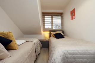 Stylish city centre apartment with Free parking & WiFI - 5