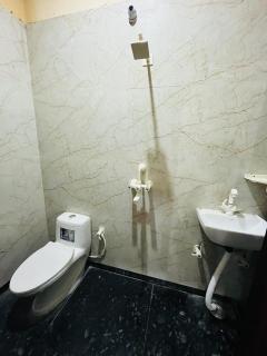 Radha Kunj Bihari guest inn - Vrindavan - 2