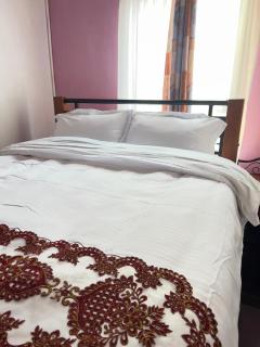 Tiga Ciene Guest House - 8