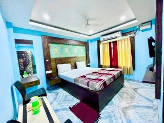 PRIME LOCATION - HOTEL PRD INN ! PURI - short walk from Light House Beach - Swargadwar Beach - Golden Beach - Bengali Market - LIFT-PARKING-WIFI - 4