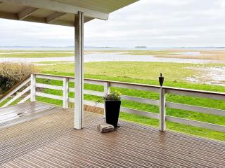 Secluded Retreat by Water - By Traum Ferienwohnungen - 3