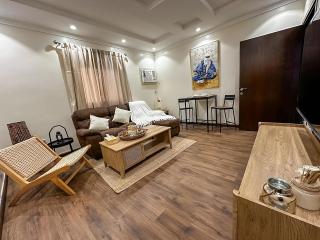 Cozy 2-Bedroom Apartment in Batha Quraish - 8