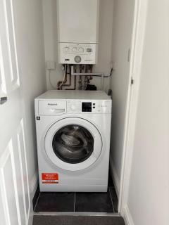 2 bed house great location - 2