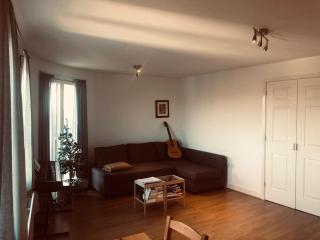 Lovely top floor spacious flat next to the station - 7