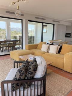 A Design Casa in Own Private Hills for Adult Only - 5