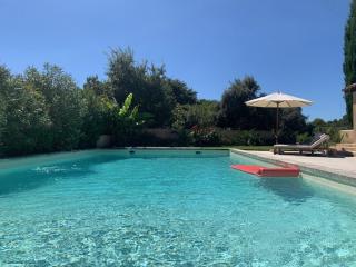 Le Domaine de l'Aiguille Alpilles, Eygalières, Saint Rémy de Provence - 8