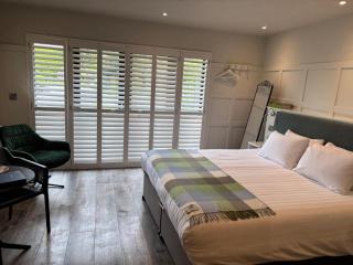 Quinlan & Cooke Boutique Townhouse and QCs Seafood Restaurant - 6