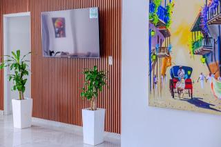 Spacious beachfront apartment - 8