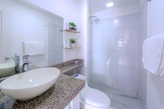 Spacious beachfront apartment - 1