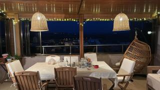 Comfortable Duplex with Stunning Ida Mountain View - 7