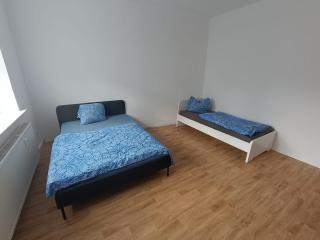 Large flat with separate rooms for 8 guests ST0 - 2