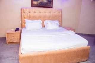 Dees Hotels Apartments And Suites - 1