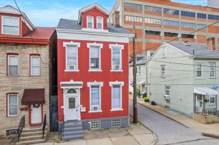 4 Bedroom Beauty Spacious Home in Southside - 6