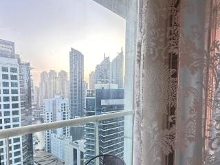 Spontaneous Sea View and High floor Studio Apartment breakfast included 2 people Dubai Marina - 2