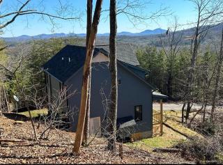 New Home! Hilltop Hideaway near Historic Dahlonega - 2