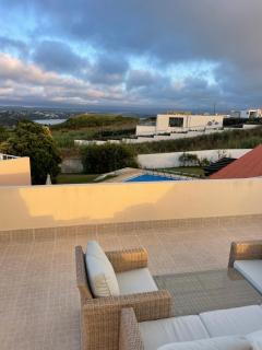 Luxury 6 Bedroom Oceanfront Vila - Sleeps 22 Guests - 9
