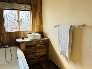 Bird & Bed Farmhouse - 6
