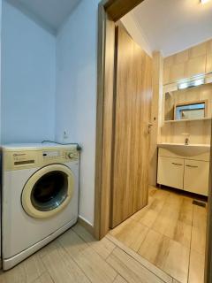 District 50 Apartment - 5