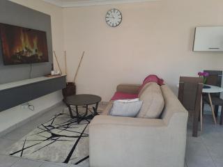 Hazel Haven 1 Guest House - 6