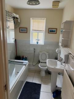 Apartment with Free Parking - 9