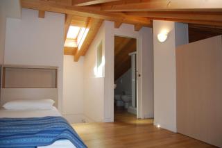 Recently built house with swimming pool - 4