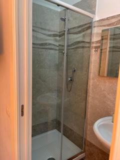 Camera privata con bagno privato e snack di benvenuto - Fiumicino - 4