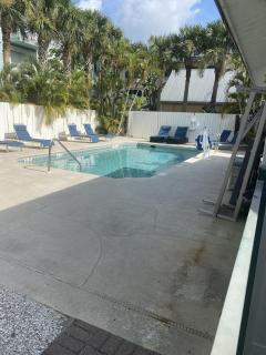 Bonita Beach Inn & Suites - 2