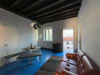Newly renovated three-room apartment - 8