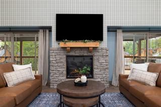 Elegant 3-Bedroom Retreat at Tall Timbers Resort - 0