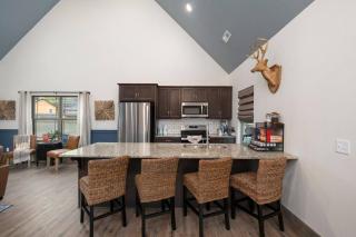 Elegant 3-Bedroom Retreat at Tall Timbers Resort - 3
