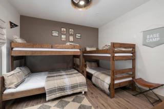 Elegant 3-Bedroom Retreat at Tall Timbers Resort - 1