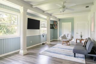 Modern 2BR with Backyard near Beach & Harbor - 1
