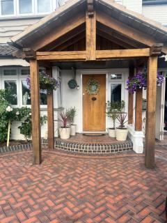 Private host Large home in Solihull close to NEC HS2 Bham Airport - 4