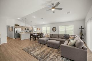 Villages 3BR Patio With Golfcart By Eastport Square and Water Edges Recreation - 0