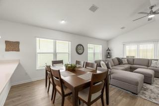 Villages 3BR Patio With Golfcart By Eastport Square and Water Edges Recreation - 8