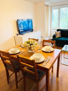 2-Bed Apartment Near ExCeL - Free Parking & WiFi - Ideal for Families, Business & Leisure - Londen - 7