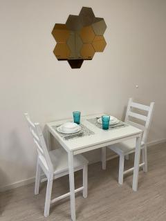 Well Equipped New Family Friendly One-Bedroom Flat - 3