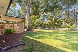 The Dawg House Pet-Friendly Near UGA and Ga Club - 1