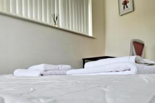Willow Retreat - House in Burbage- Sleeps2- Garden - 5