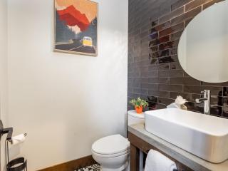 Suncadia 4 Bdrm Resort Core Home 4 King En Suites - 2
