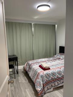 Toronto Full Bed in a Room - Midtown - 0
