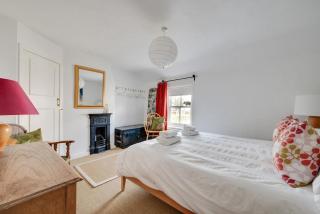Apple Cottage - 1